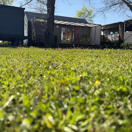 Апартаменты Happyplace - Kolpa Premiummobilehome Метлика